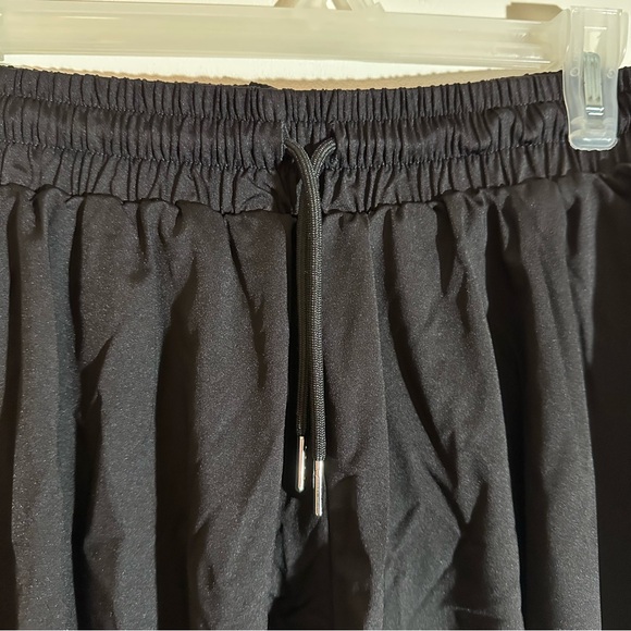 Love Tree Black Women's Shorts - Picture 2 of 6